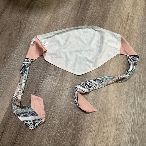 SUPERDOWN Sophia Bandana Top in Pink Small - Picture 6 of 6